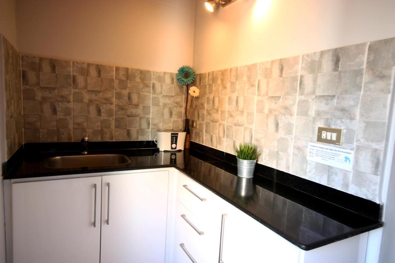 Deluxe Seahorse Apartment - Lagoon Villa 达哈布 外观 照片